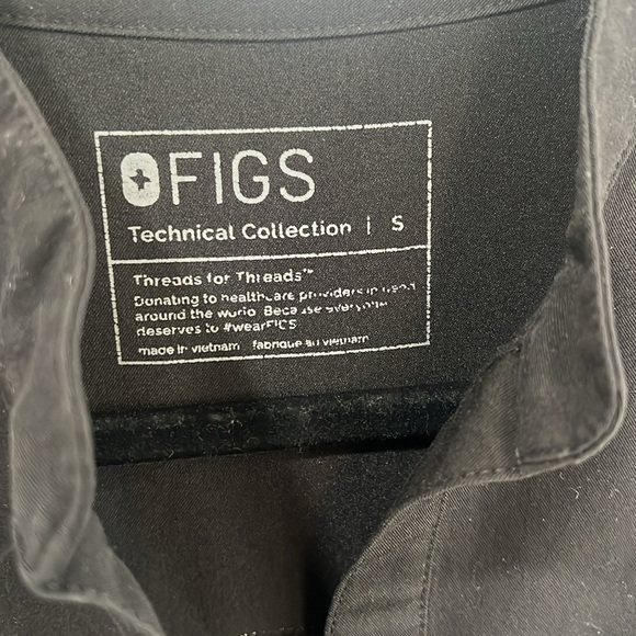 FIGS Rafaela Top, Small - Picture 3 of 4